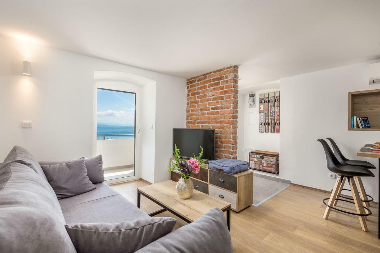 Seafront Apartment Voyo Ika Zewnętrze zdjęcie