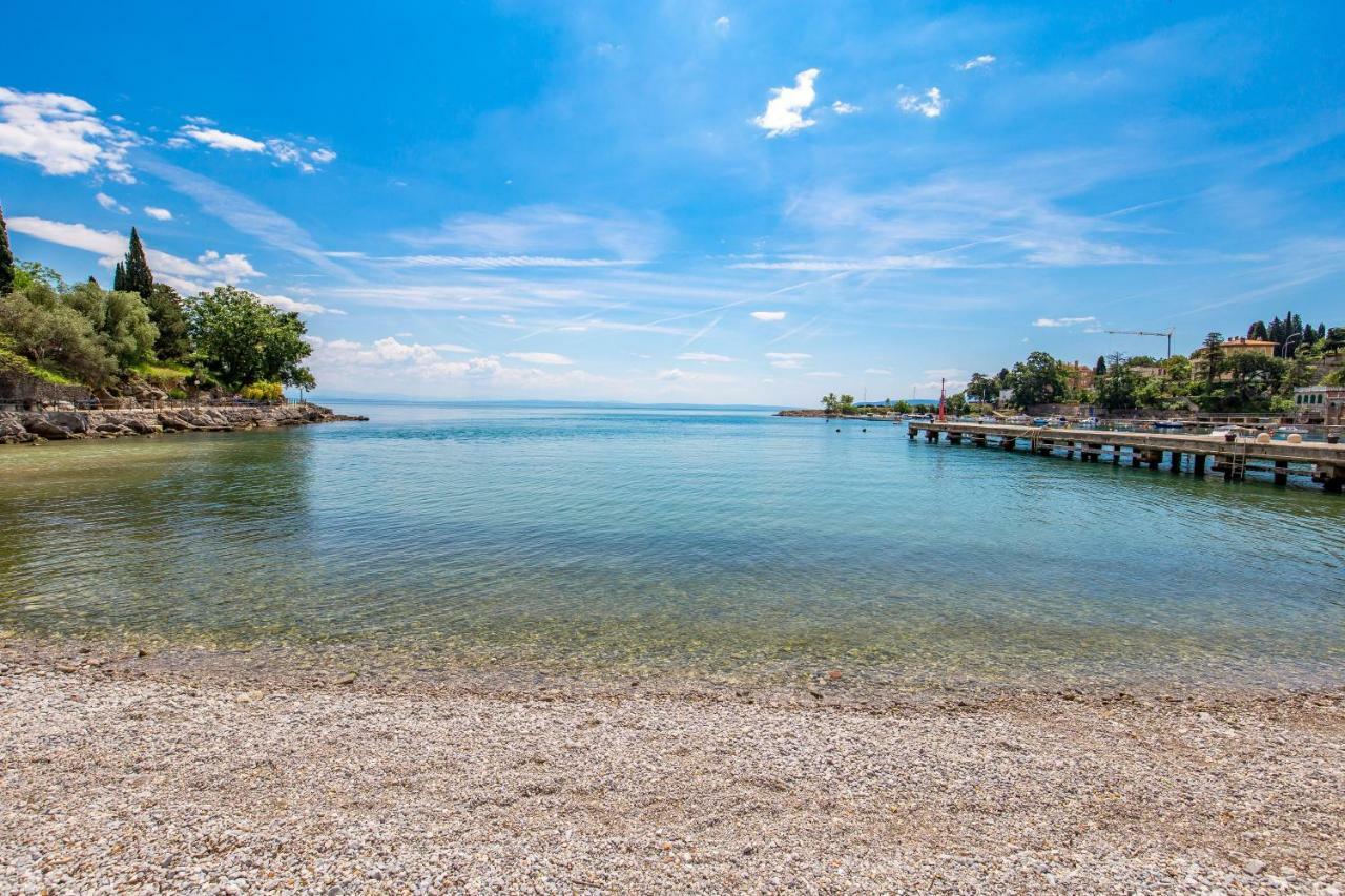 Seafront Apartment Voyo Ika Zewnętrze zdjęcie