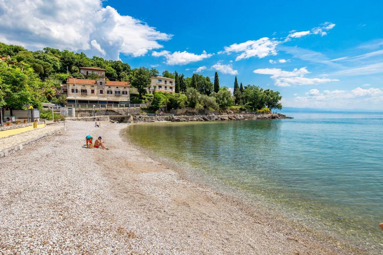 Seafront Apartment Voyo Ika Zewnętrze zdjęcie